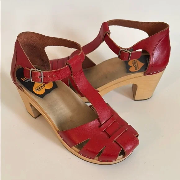 Swedish Hasbeens Red Leather T-Strap  Platform Heels EU 39 / 8-8.5 - Picture 9 of 11